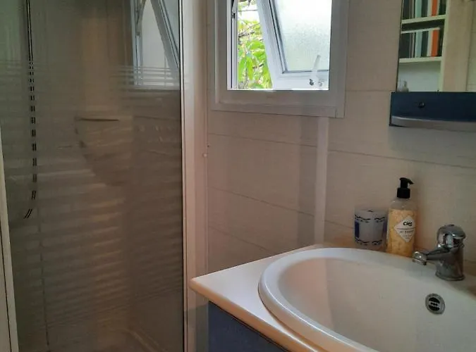 De Pampelonne Tropez 4d05 Кемпінг *